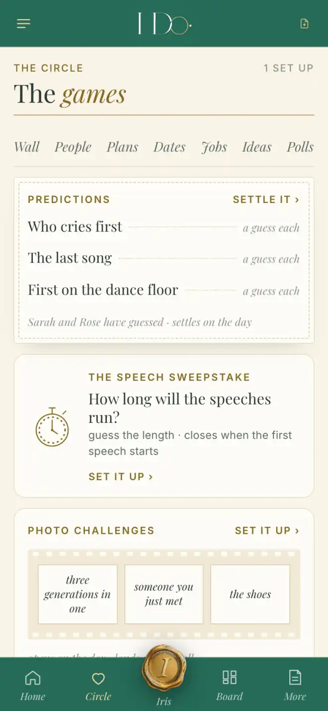 The couple's phone: the games — predictions, the speech sweepstake and photo challenges